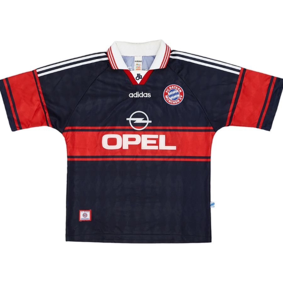 BRINDE-2024-11-22T184605.898_fa2bcf6a-80be-4a85-961f-9afbd4330d10-1 Bayern Munich Home Retro Jersey 1997/99 - Image 1