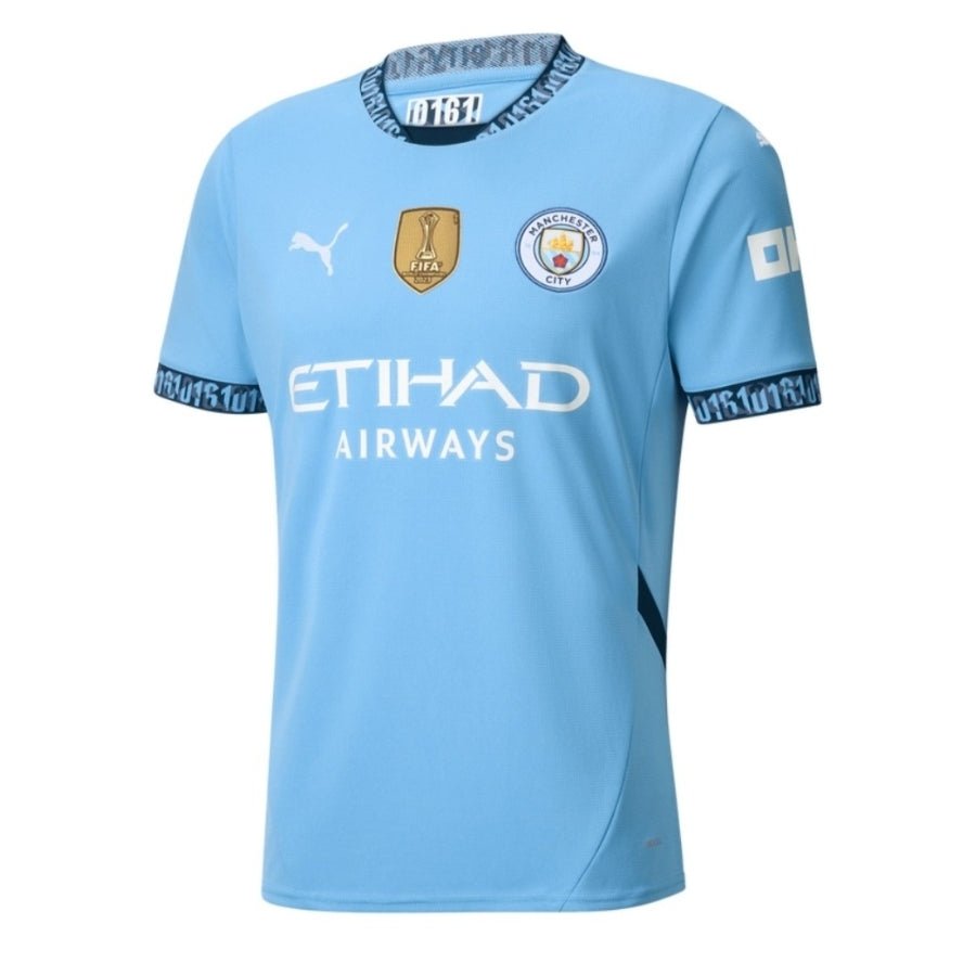 BRINDE_4_27baa2e6-033e-4d60-b1f7-f876e019d297 Manchester City Home Jersey 2024/25 Patch World Cup - Image 1
