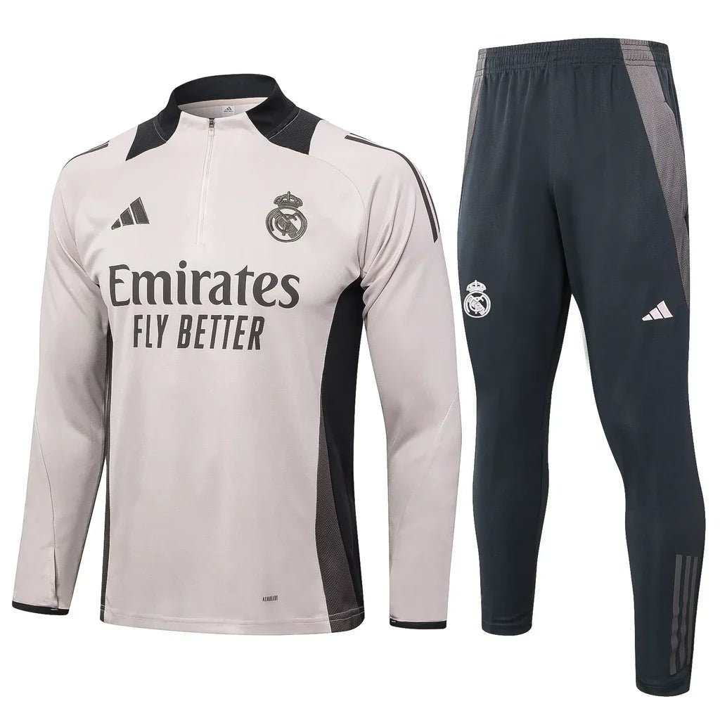 ConjuntoRealMadrid2024begeclaro_1__35_11zon_1024x_ff432419-d08e-4525-b727-473d66a9fab6 Kit Real Madrid Short Zipper Training Beige and Ciano 2024/25 - Image 1