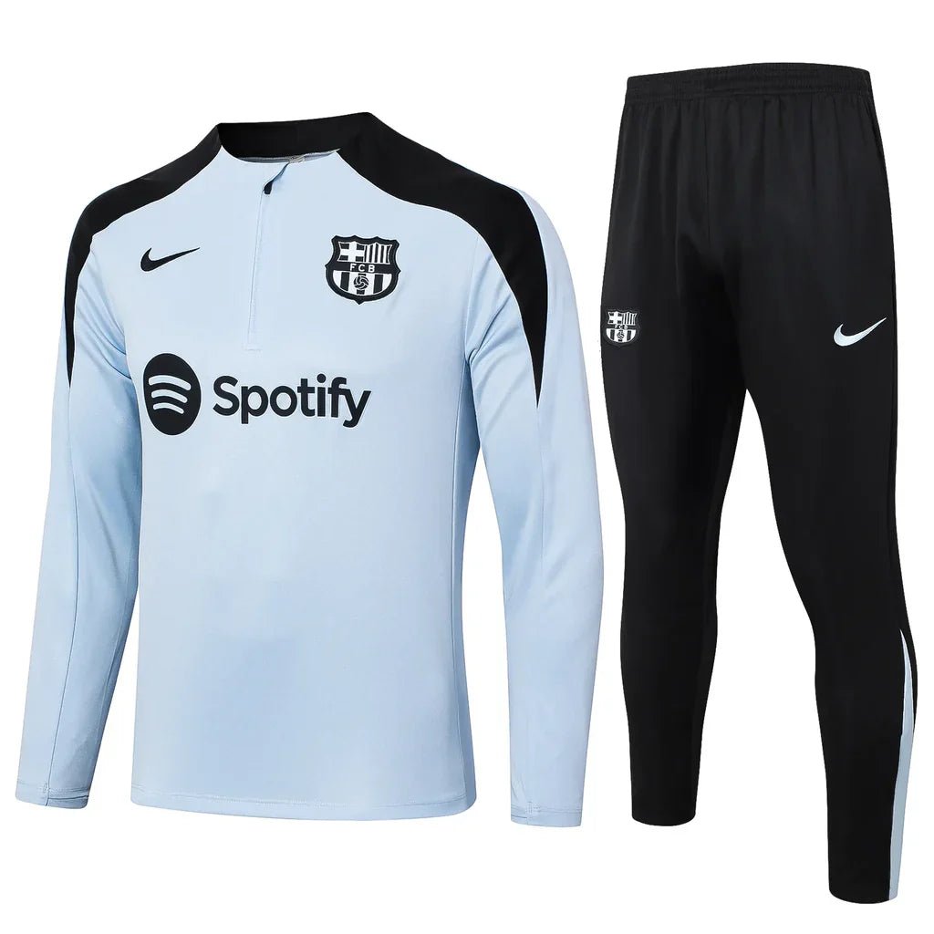 Conjuntobarcelonabranco2024_2__11_11zon_1024x_797ce06e-7e91-4ec3-8d71-434c22239c00 Kit Barcelona Short Zipper Training Blue 2024/25 - Image 1